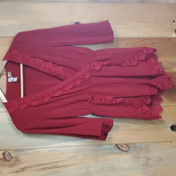 Divided Pants - Divided Lace Romper Size 6
